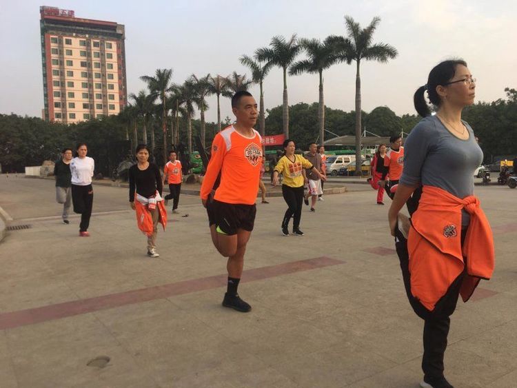 相逢是歌相聚是缘你我同行下句,相逢是缘相聚是情诗