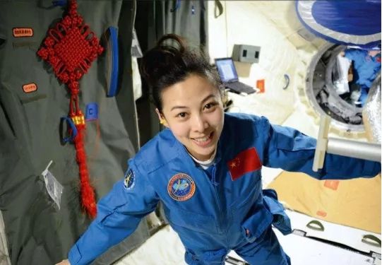 “美上天”，在太空也可以护肤化妆，碧*诺斯**兰为中国制造骄傲