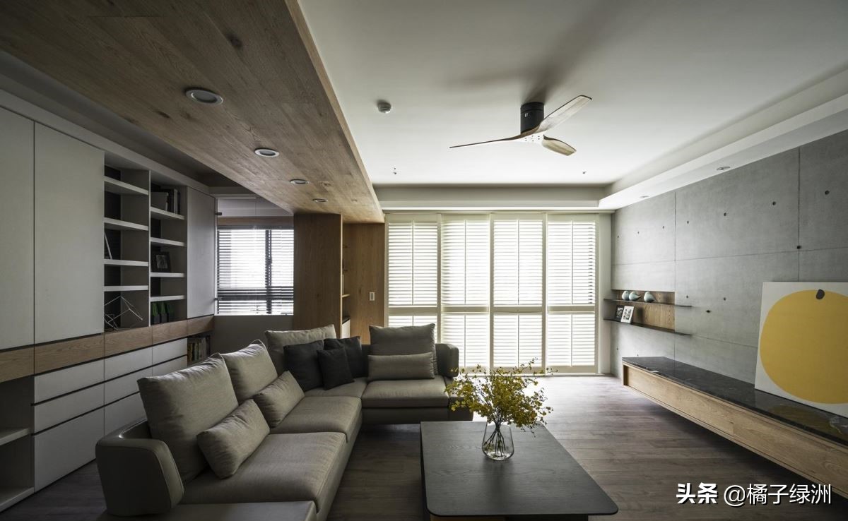 石材背景墙实物更有质感,客厅装修首选的石材背景墙