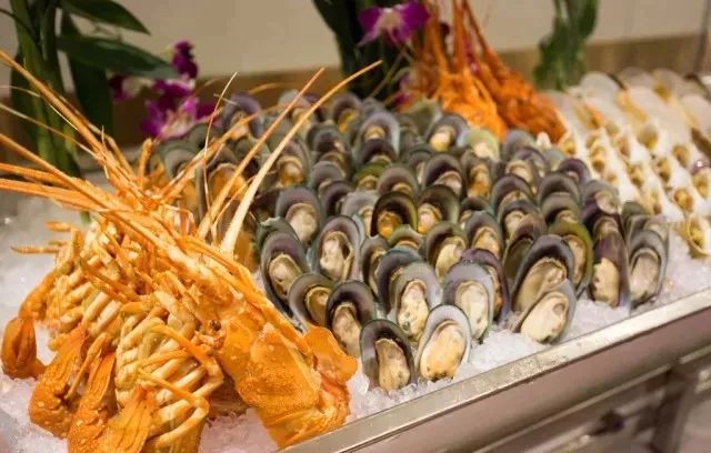 奉贤向你发出邀请，来赴约圣诞美味