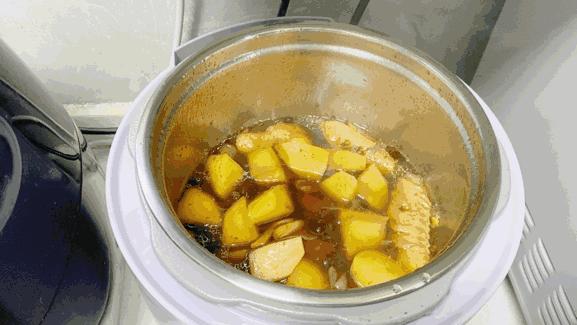 大宇电压力锅焖饭使用过程 (大宇电炖锅焖饭)