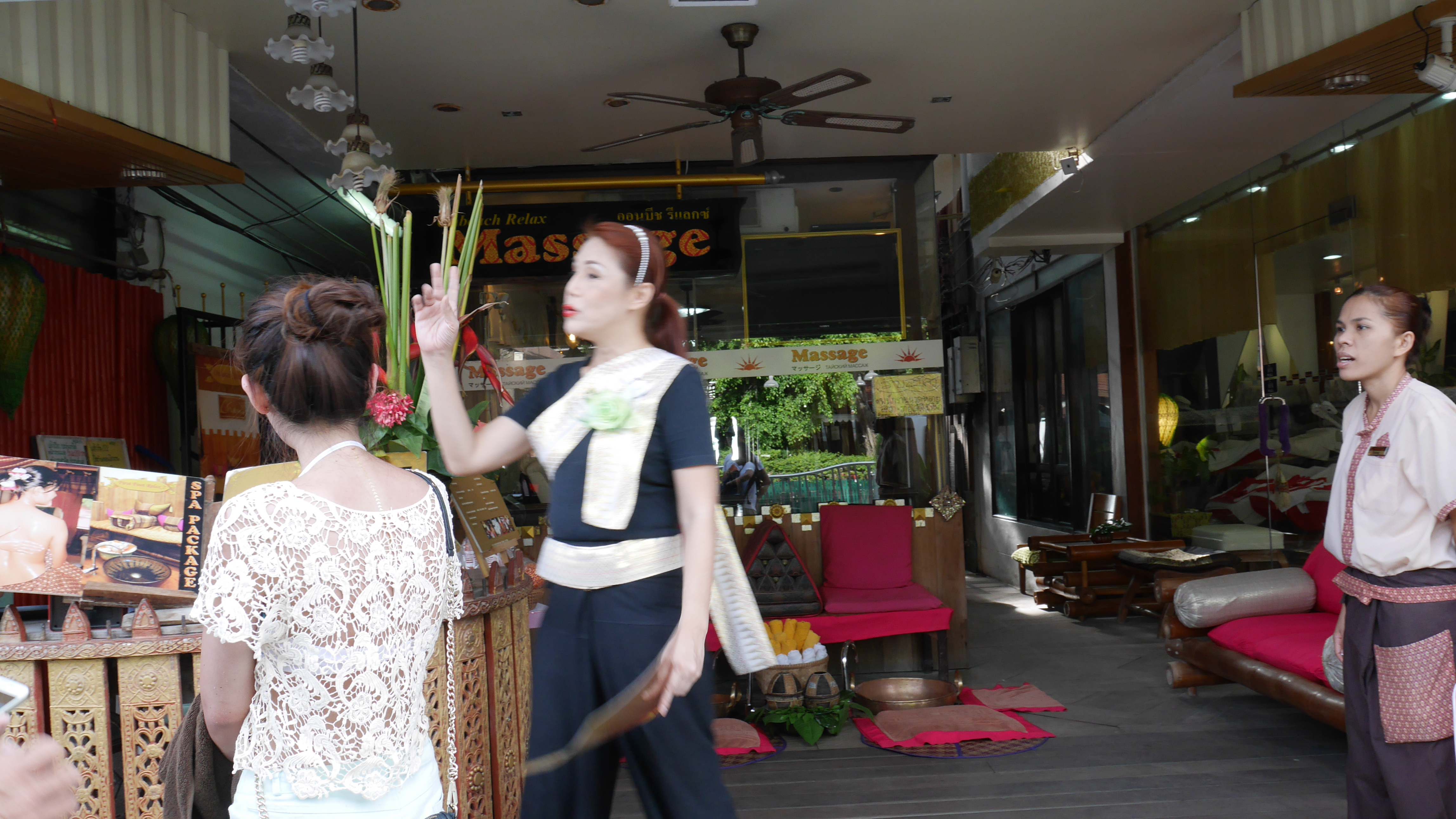 在普吉岛浮潜拍到的美妙海底世界 (普吉岛cape panwa hotel浮潜)