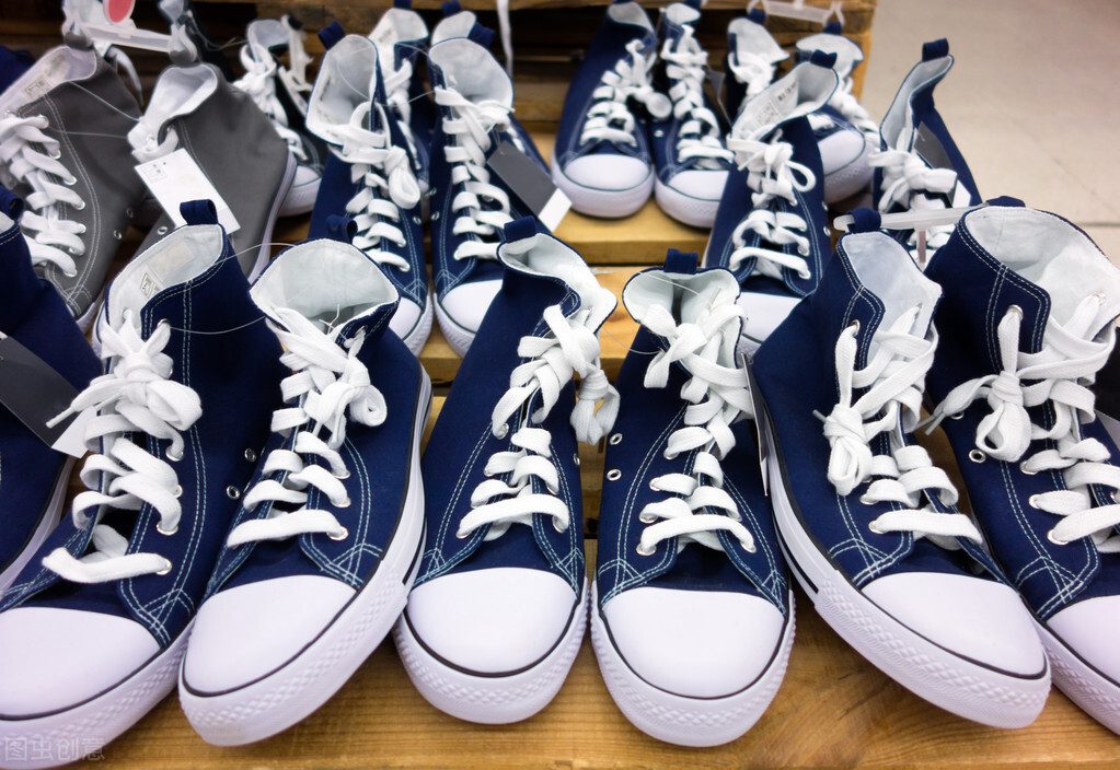 女性创业开鞋店怎么样,小女孩开鞋店一年赚50万