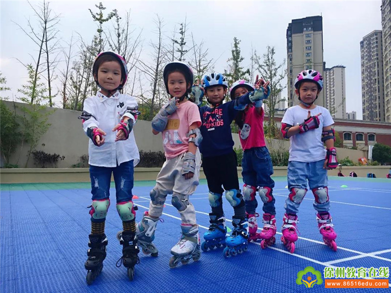 徐州市万科城民主小学体育教师,徐州市万科城民主小学五年级