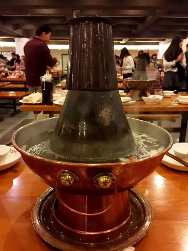 香港人超羡慕的Facebook新办公室，和内地大厂比怎么样？