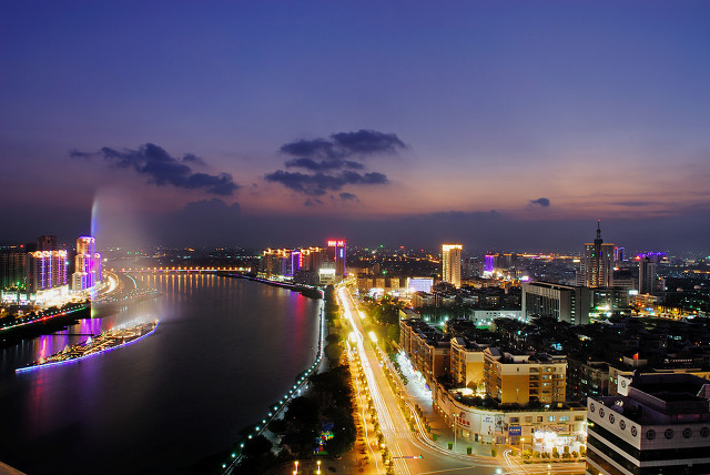 广西还是桂东桂南发达些,广西贺州与广东交界处