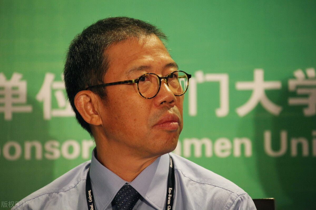 农夫山泉老板钟睒睒怎么成首富了,农夫山泉创始人钟睒睒是首富么