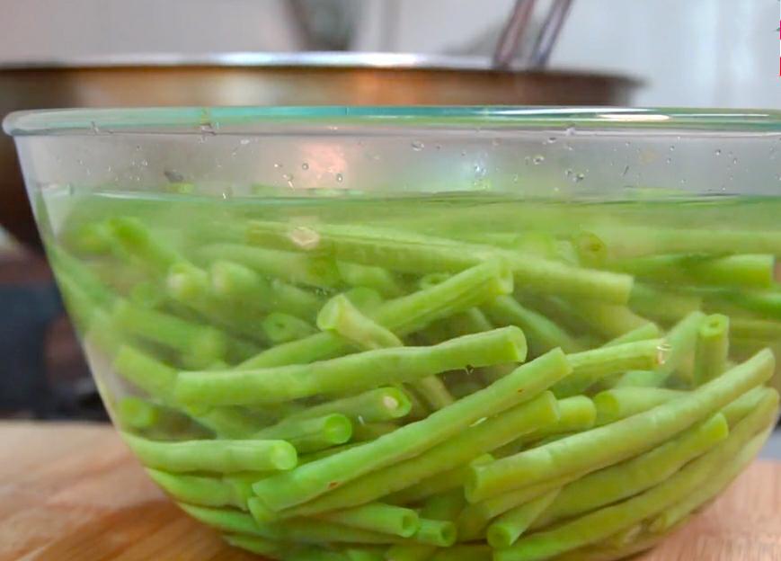 爱吃豆角的一定要收藏,肉末豇豆的家常做法懒人