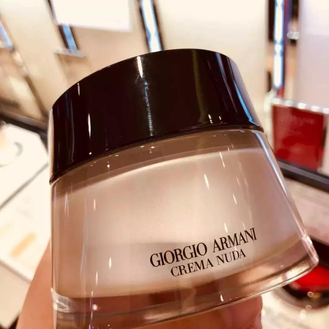 抖音上最好用最火的一款美白霜,抖音上最好用的bb霜