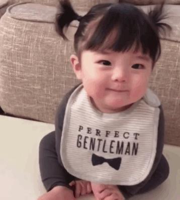 宝宝不小心吃了耳屎怎么办,小孩吃了耳屎真的不能说话了吗