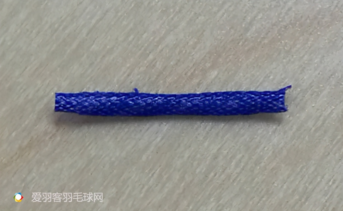 90左右的羽毛球拍推荐,羽毛球拍线95和99有什么区别