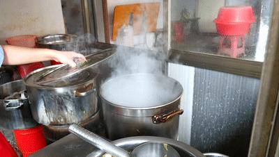 「十堰美食」51厂这家店，开了20多年只卖1种面，味道仍旧让人痴迷