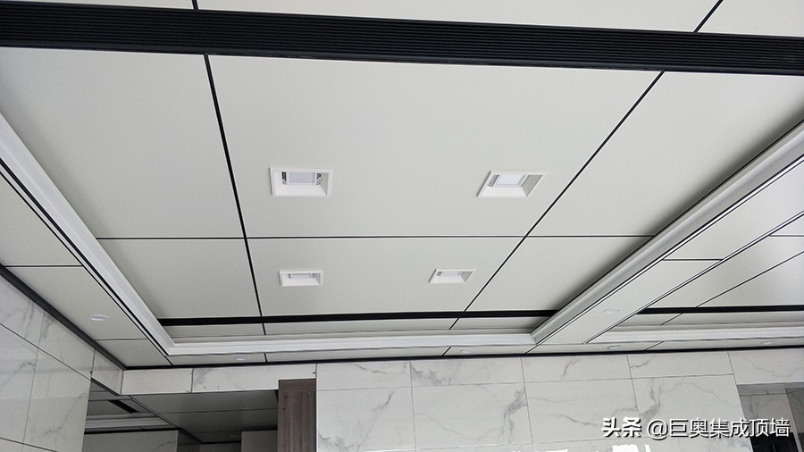 铝蜂窝大板和铝扣板哪个造价便宜,铝大板和蜂窝大板中式