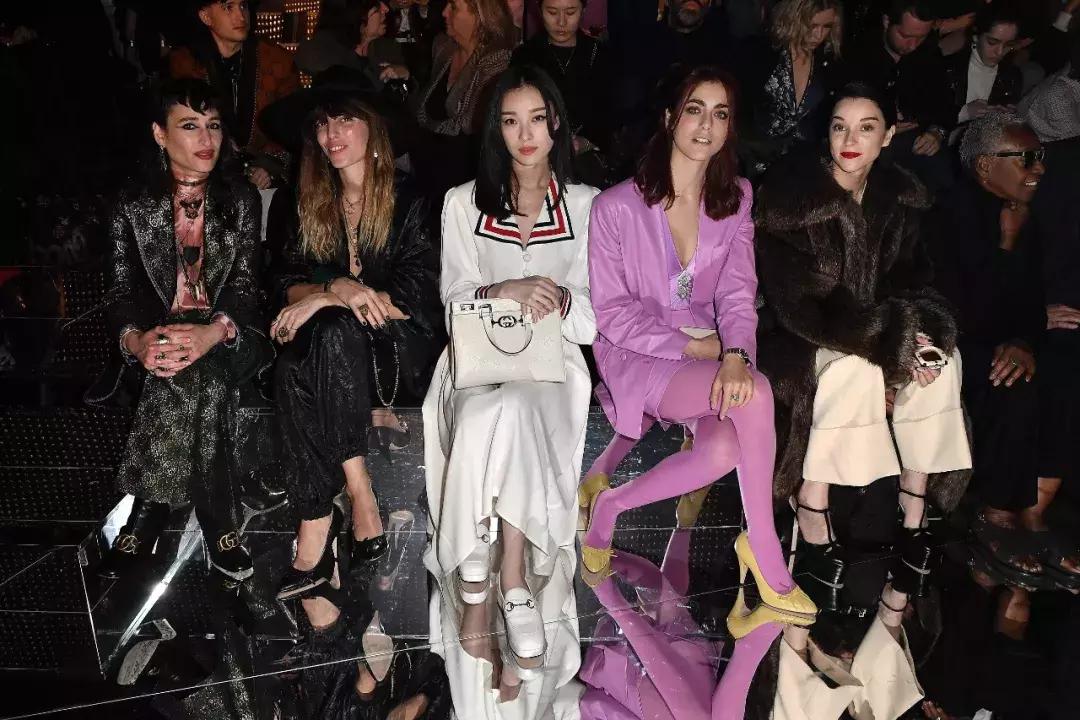 米兰时装周明星最佳看秀造型,米兰时装周明星看秀造型