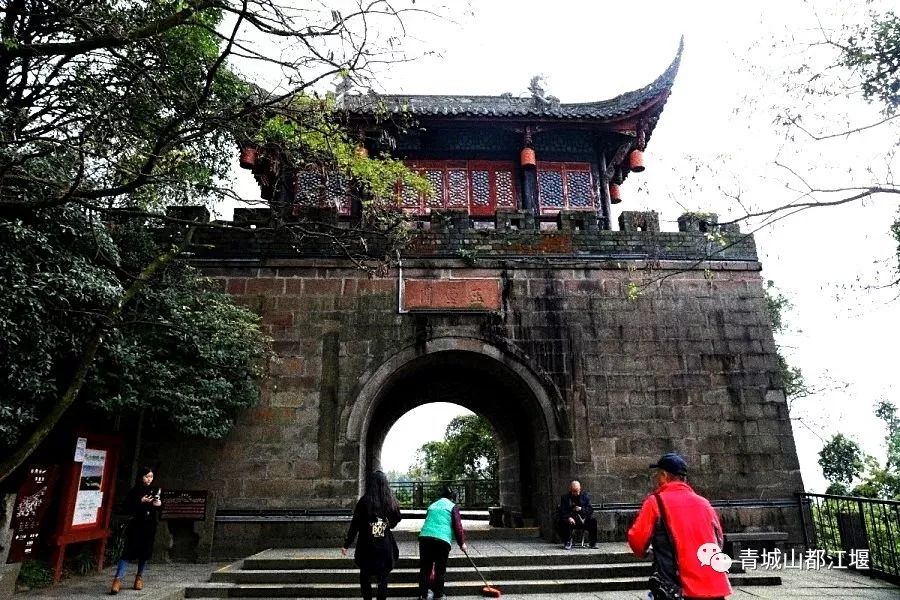 在古村落拍照怎么摆姿势好看,在古堰拍照姿势