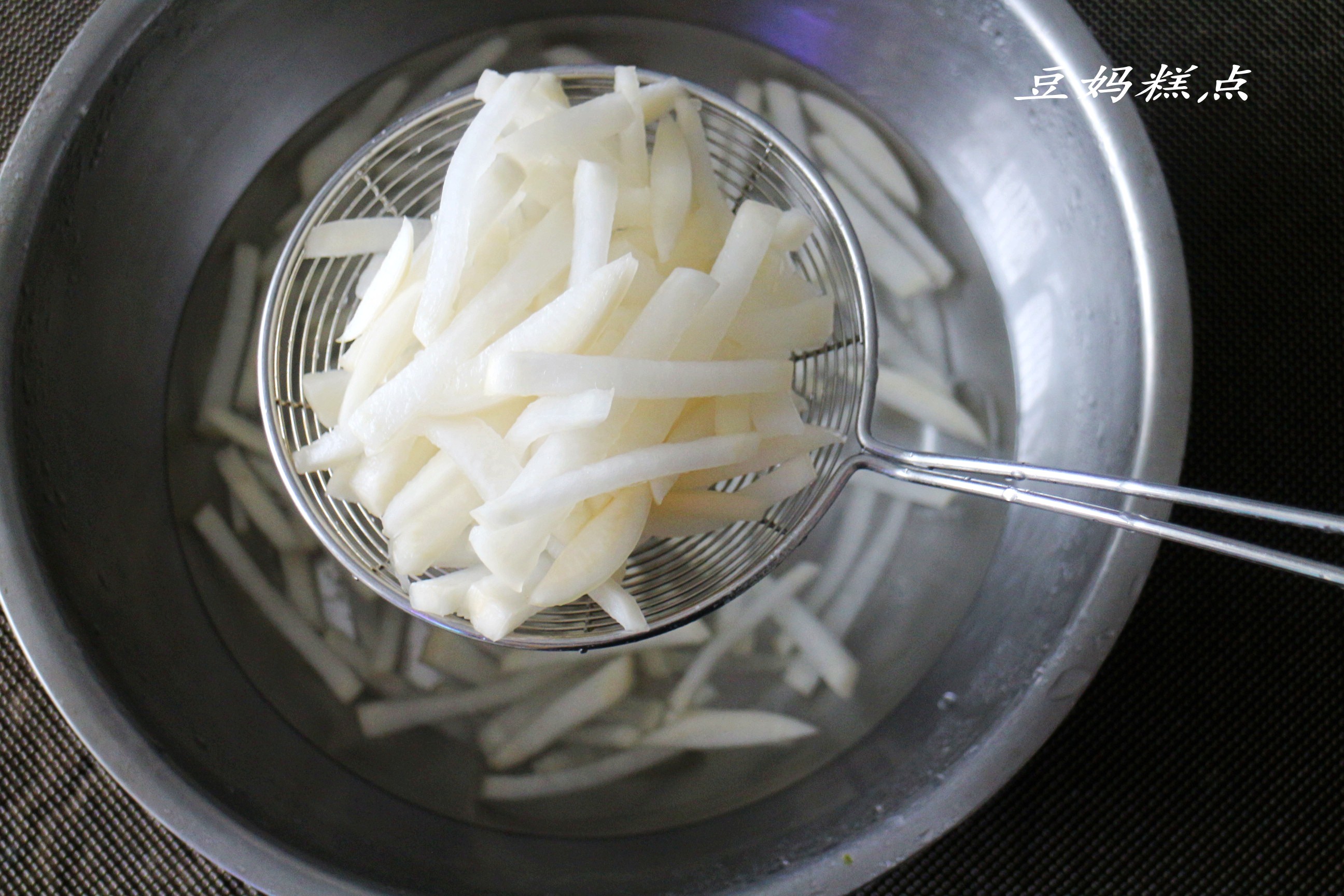 雪碧腌萝卜皮酸甜可口脆爽开胃,安庆腌萝卜干酸甜可口脆爽开胃