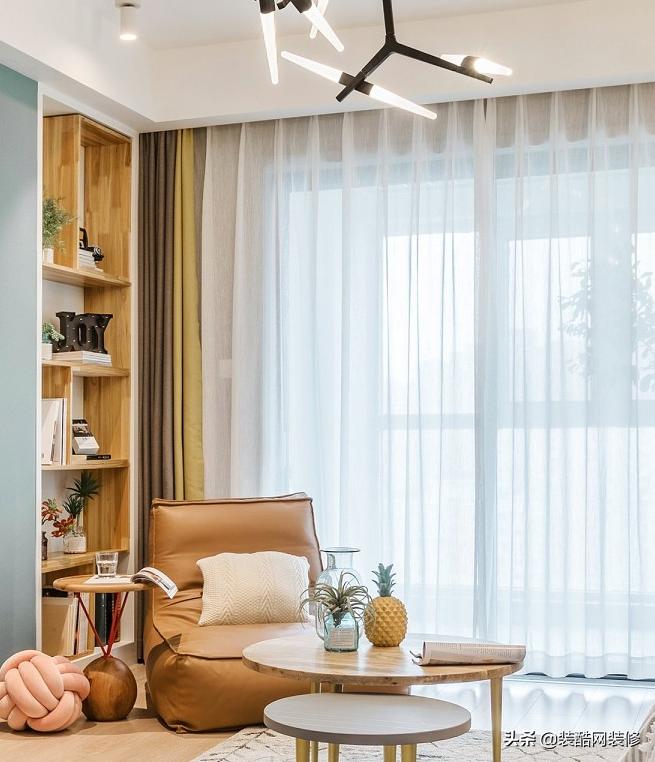 难以置信这竟是男孩子的家，清新柔软，女生见了都眼红