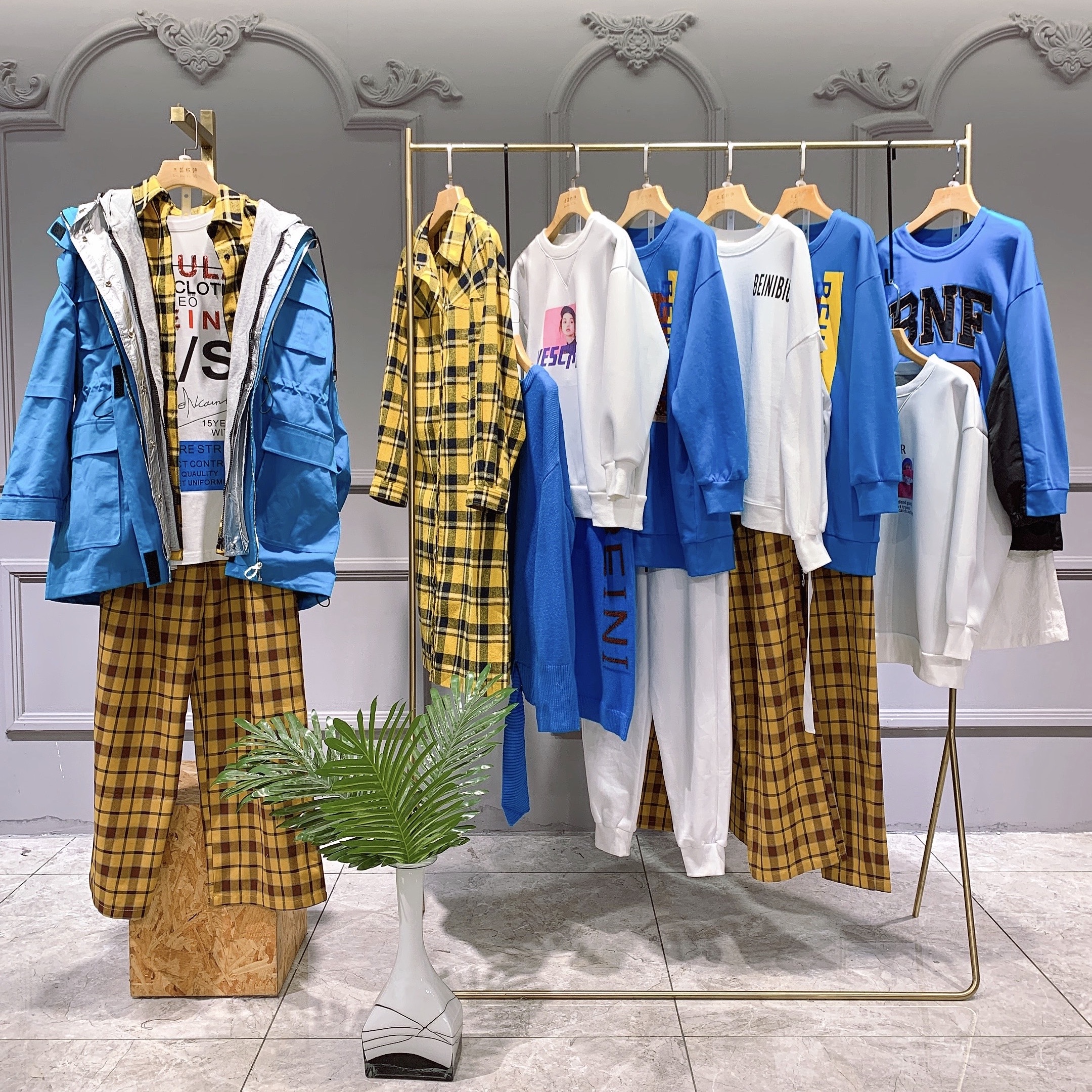 摩安珂品牌女装直播,摩安珂女装最新款式