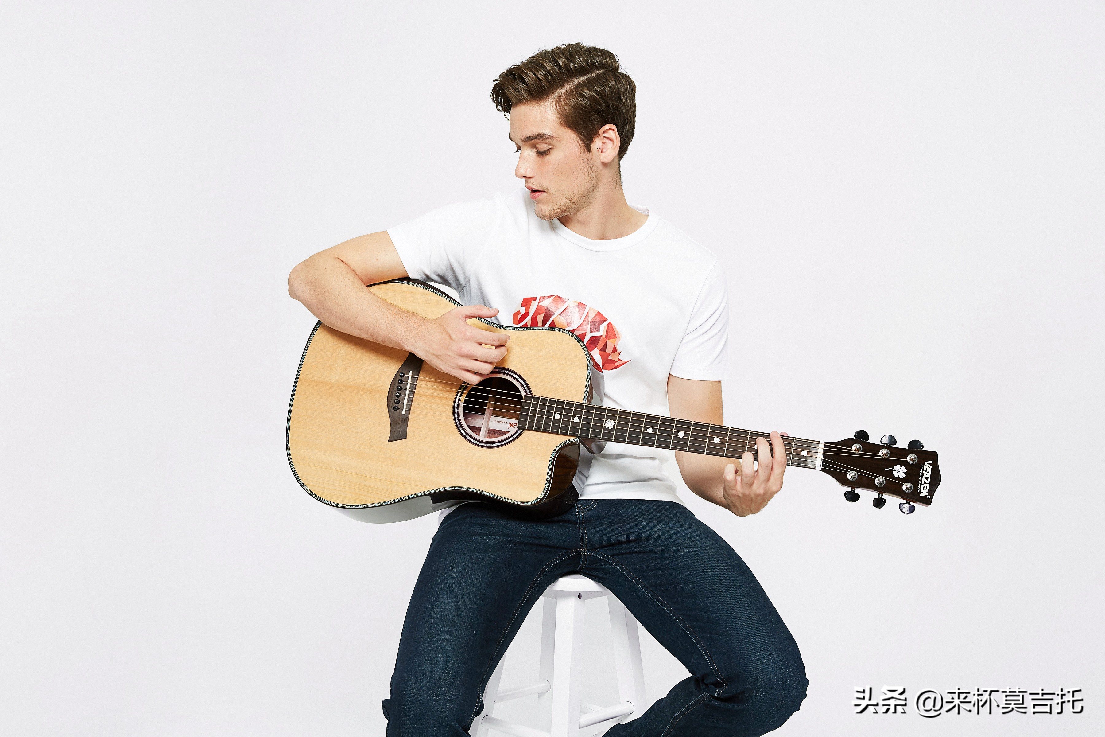 初学者高性价比吉他品牌,入门十款高性价比吉他推荐