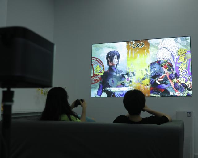 投影激光光源和led光源有什么区别,投影仪不同灯泡有什么区别