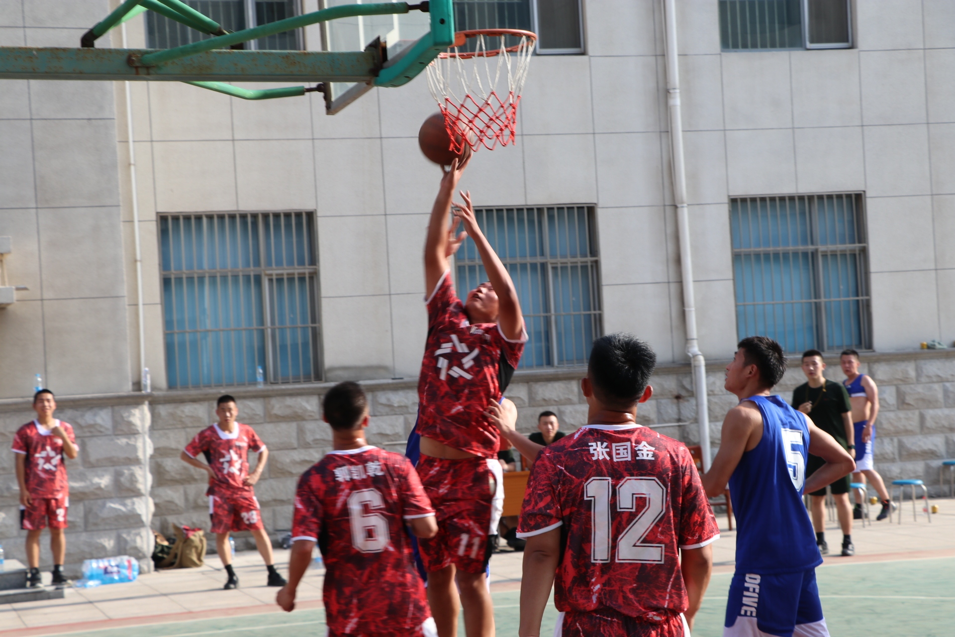 “篮”有看点、“足”够激烈|速来围观“卫士杯”巅峰对决!