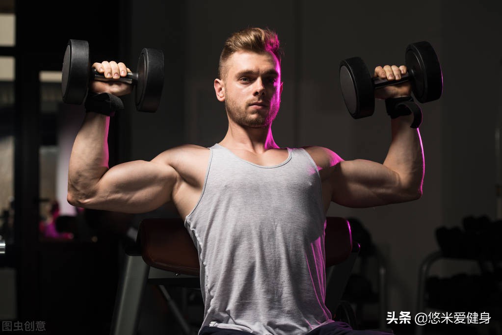 溜肩怎么练成平肩健身动作,溜肩怎么练成平肩最有效