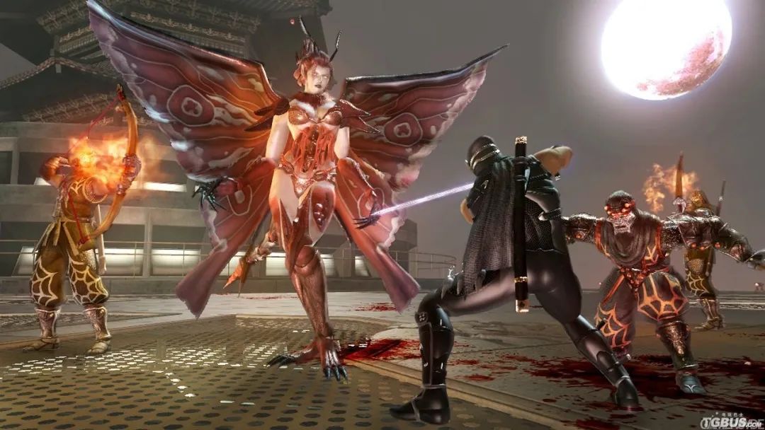 有人愿意花几百块钱,买下被这个光头“喷子”拉黑的资格