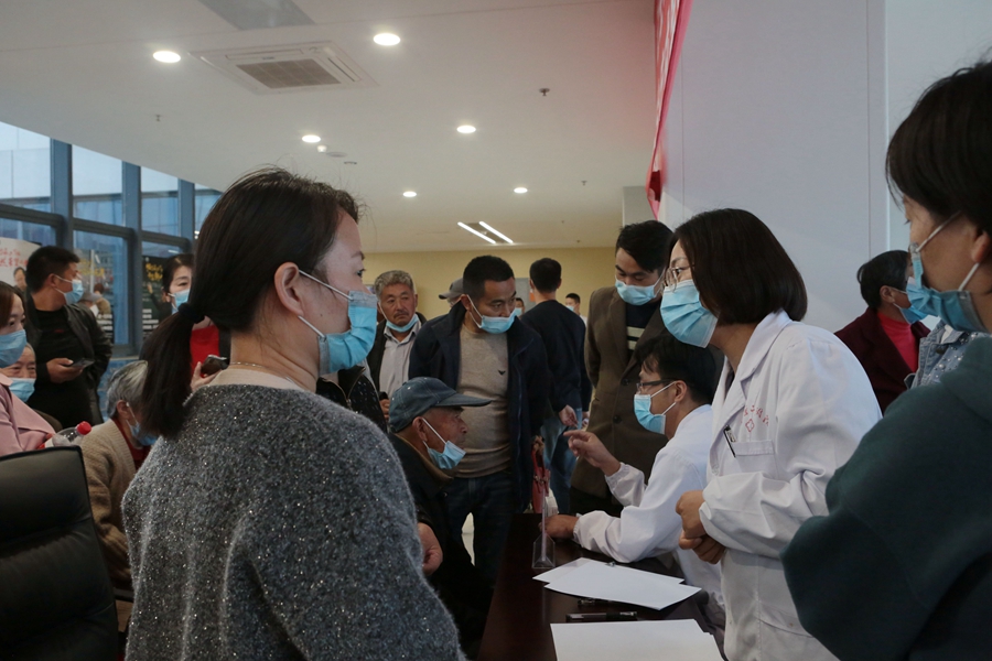 脑起搏器植入手术治抑郁症,脑起搏器手术最新技术