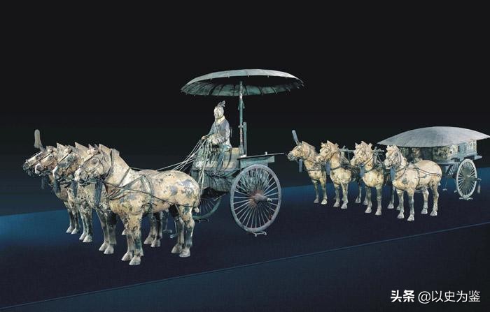 千古一帝？还是千古暴君？如何评价秦始皇的功与过？