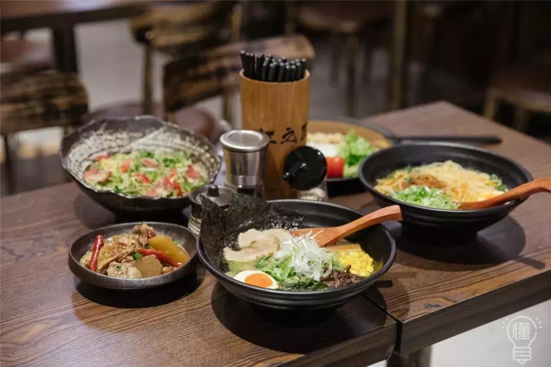 一口气连开6家新店，我要在这里吃逛到明年