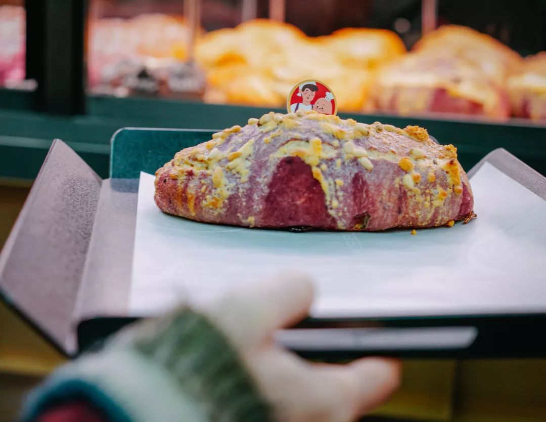 乐乐茶有花有果,乐乐茶给人的直观感受