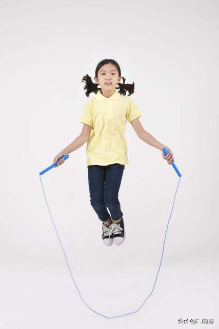 大人怎么手把手教孩子学跳绳,家长怎么训练跳绳
