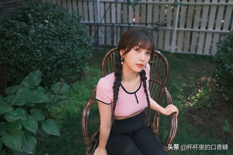 网评演技好的95后小花TOP10！周也十、杨超越九，赵露思赢虞书欣