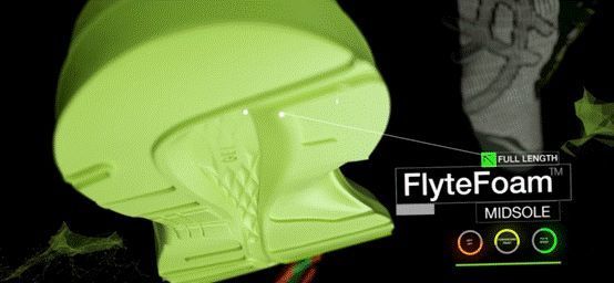 asics顶级薄底跑鞋,一蛋成名海苔肉松卷