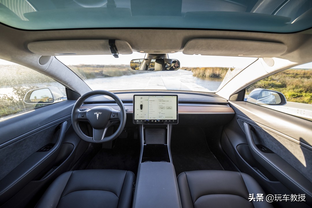 汽车屏幕越来越大,现在车屏幕越来越大好吗