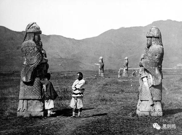 南京相隔百年的照片,南京城景对比图