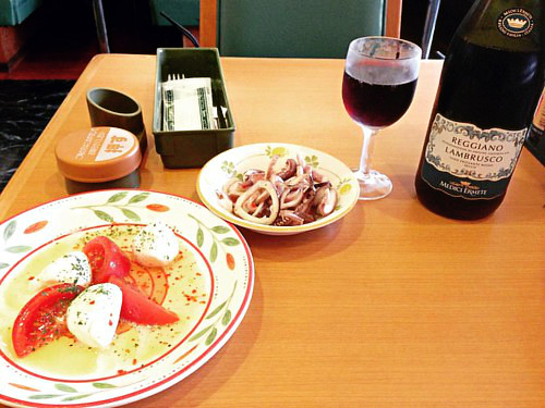 日本网红西餐连锁：“机关算尽”员工的每一秒，手把手教你如何开爆款餐饮店