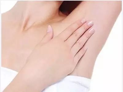 背后长痘痘用什么药膏,喝啤酒背后长痘痘是什么情况