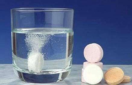 服用泡腾片这5个细节要特别关注,吃泡腾片的危害与注意事项