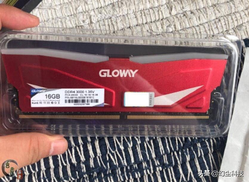 等等*党**的胜利,内存条价格继续暴跌,16G的RGB灯条339元