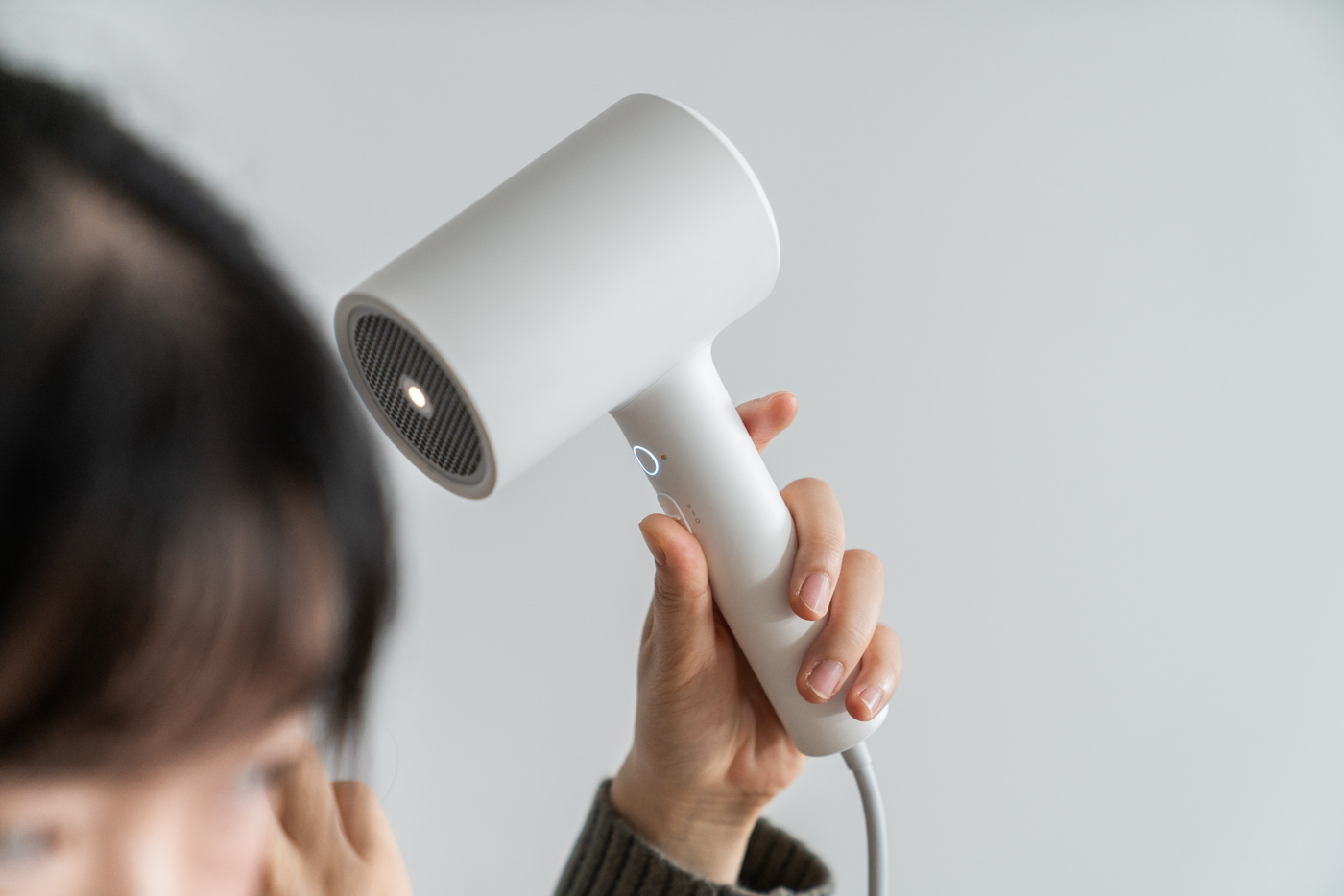 米家电吹风1800w,米家水离子吹风机是不是智商税