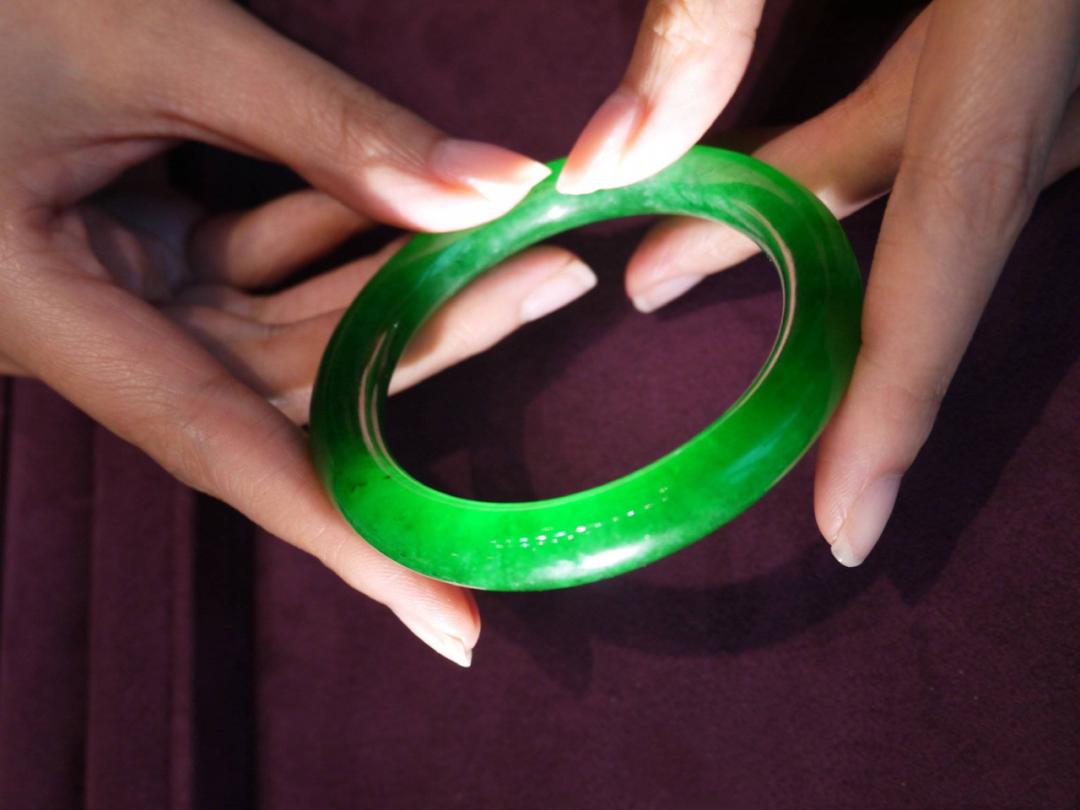 顶级珍珠翡翠手镯,顶级翡翠水晶手镯图片