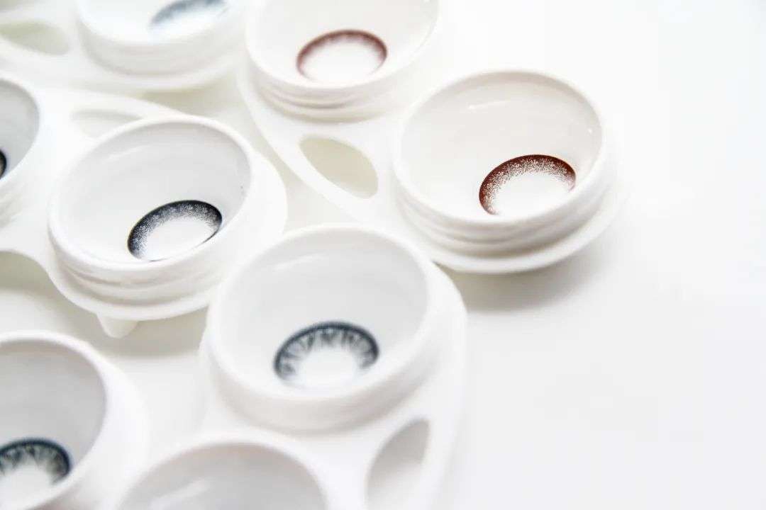 进击的美瞳，不走完美日记的老路