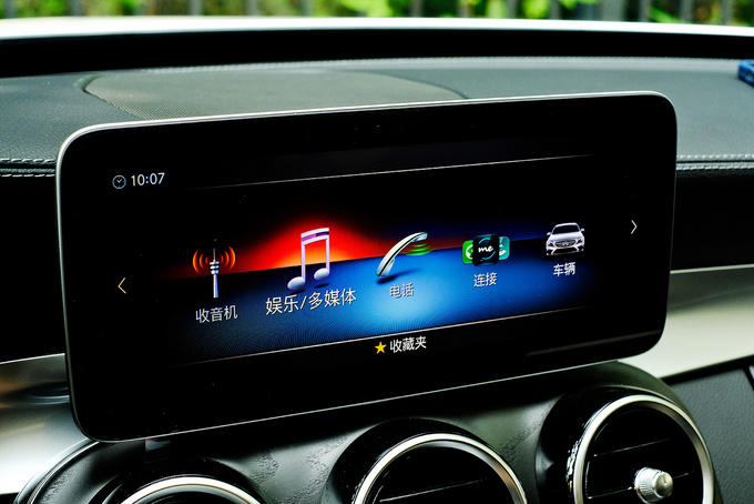 奔驰c级180落地多少钱,豪华奔驰180