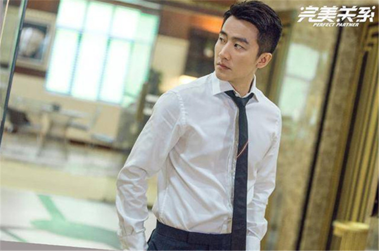 陈数在完美关系里蓝色西服,完美关系陈数在线观看