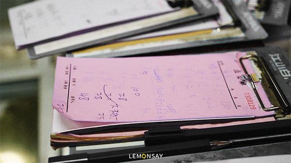 藏在水库的“阿姨街”,人均20块胖成猪