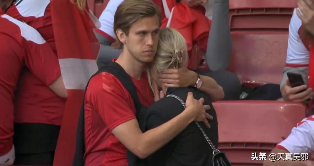 这又虐又暖的一幕，也许会让你喜欢上足球