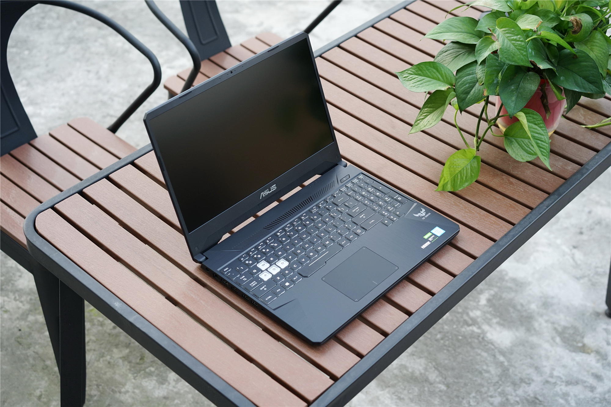 华硕笔记本飞行堡垒7级别,华硕飞行堡垒9i7代3060游戏测评