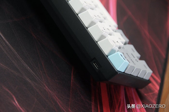 没有什么桌面几点零,折腾不止的电脑桌面好物分享