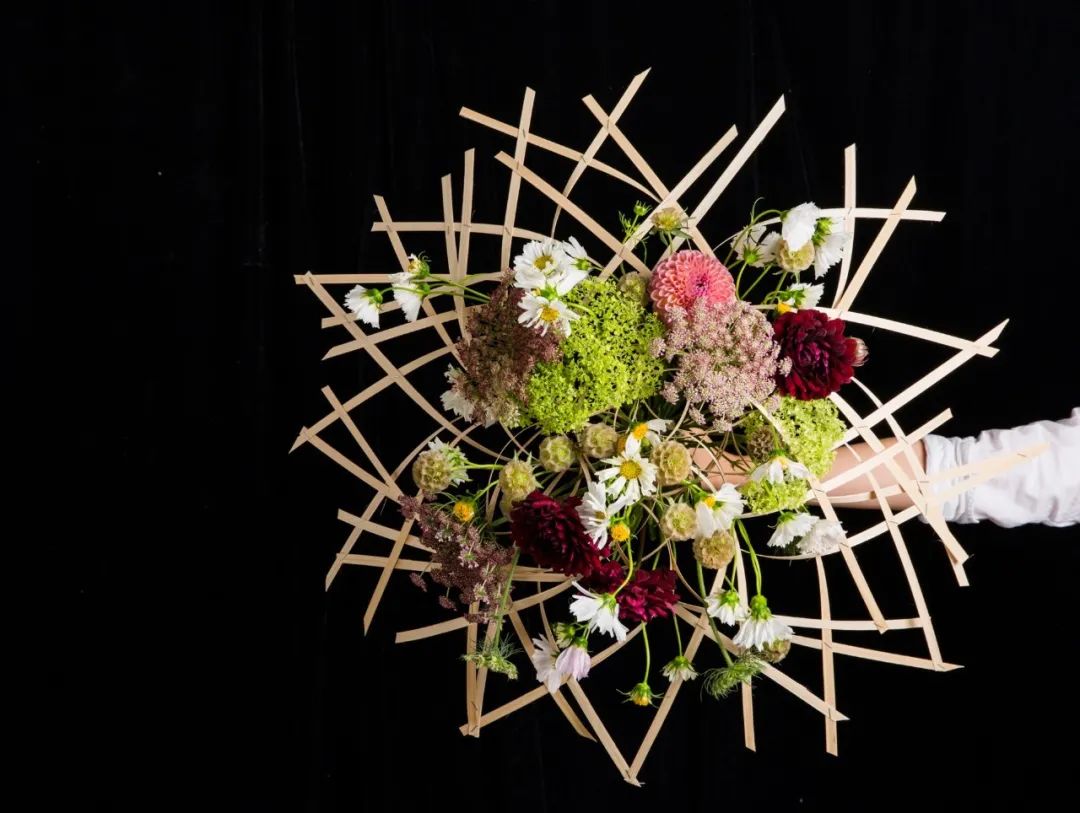 如何做一个好的花艺师,如何成为一名优秀的花艺师